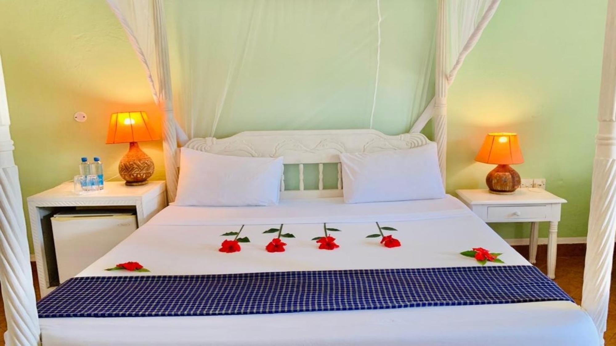 Lily Palm Resort Watamu Bagian luar foto