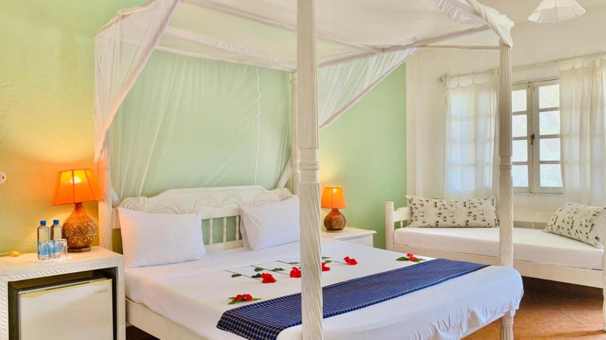 Lily Palm Resort Watamu Bagian luar foto